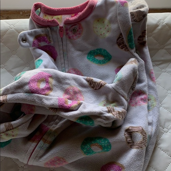 Six pair of Carters Pajamas - Picture 4 of 7